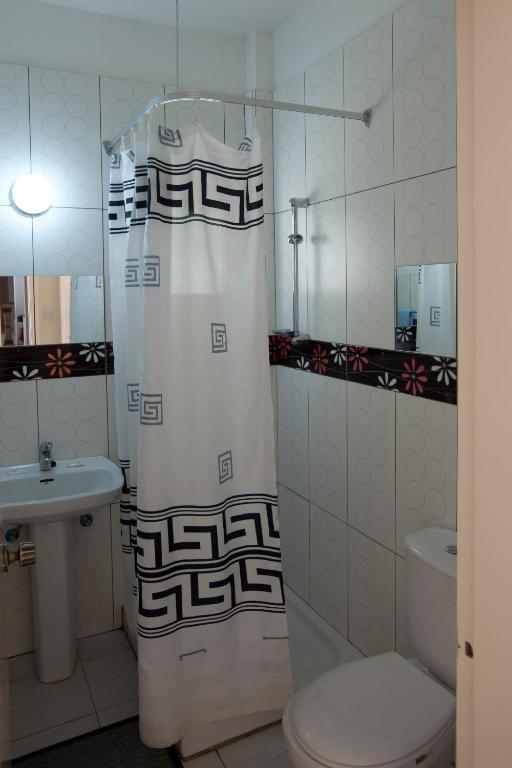 Geotanya Apartments Лимасол Стая снимка